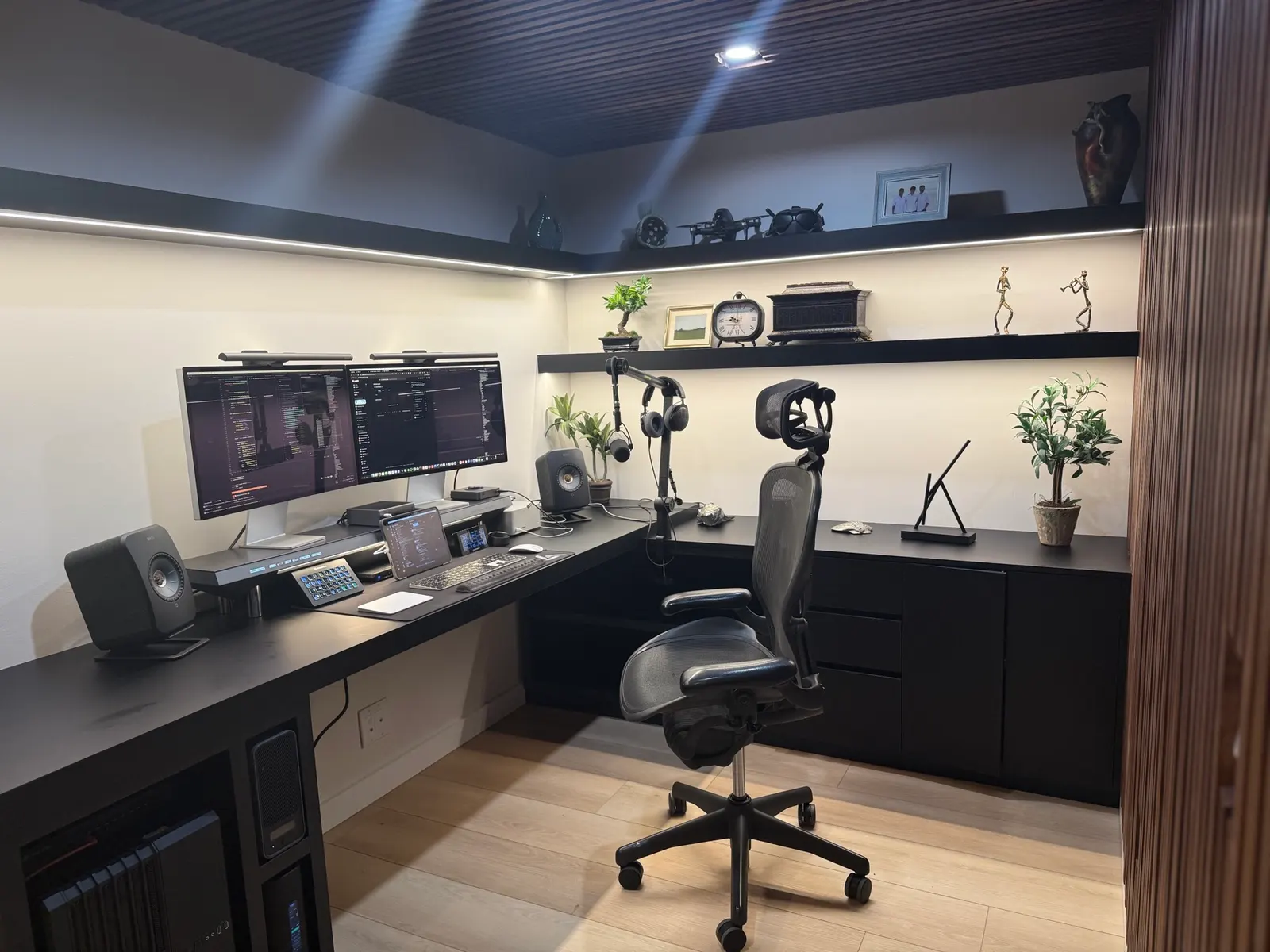 Alex's workspace — dev-engineering setup, photo 1 of 4