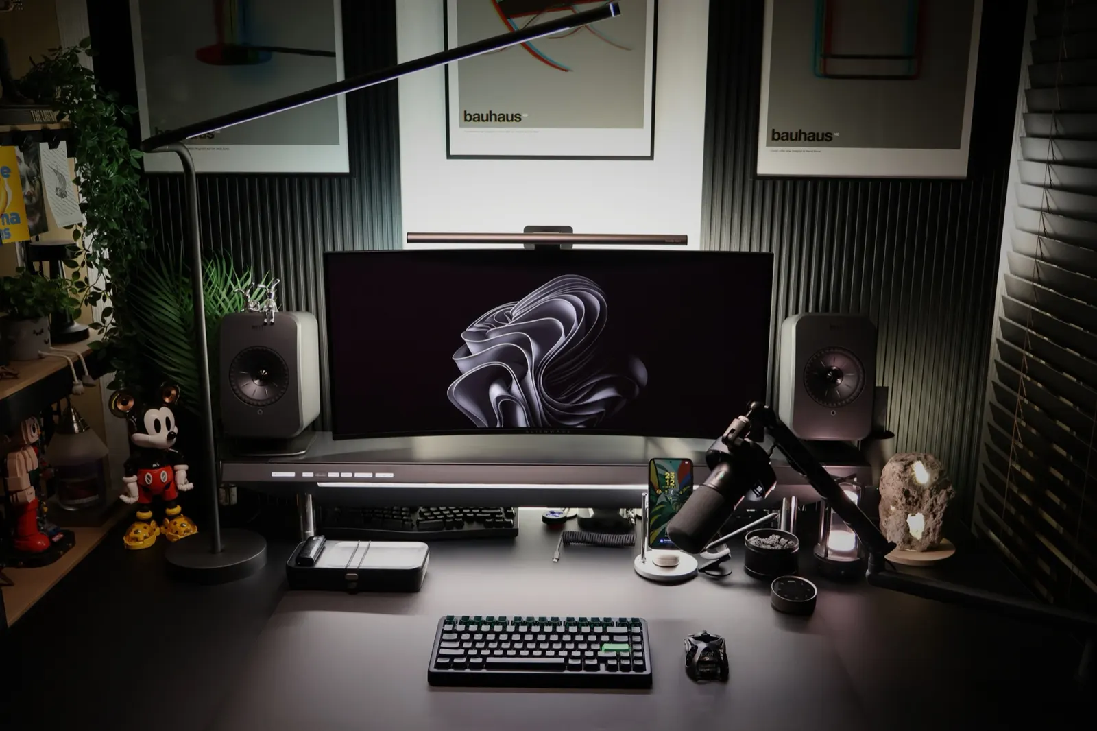 Gongjangjang's workspace — study-everyday setup, photo 2 of 5