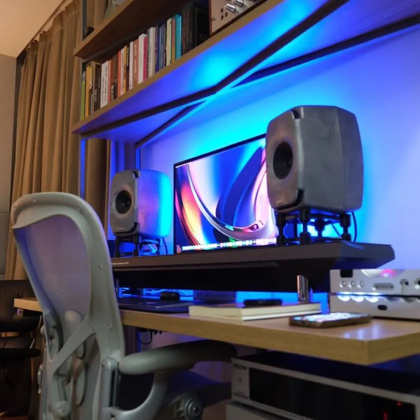 Hegel Barreira's workspace — audio-music setup, photo 1 of 4