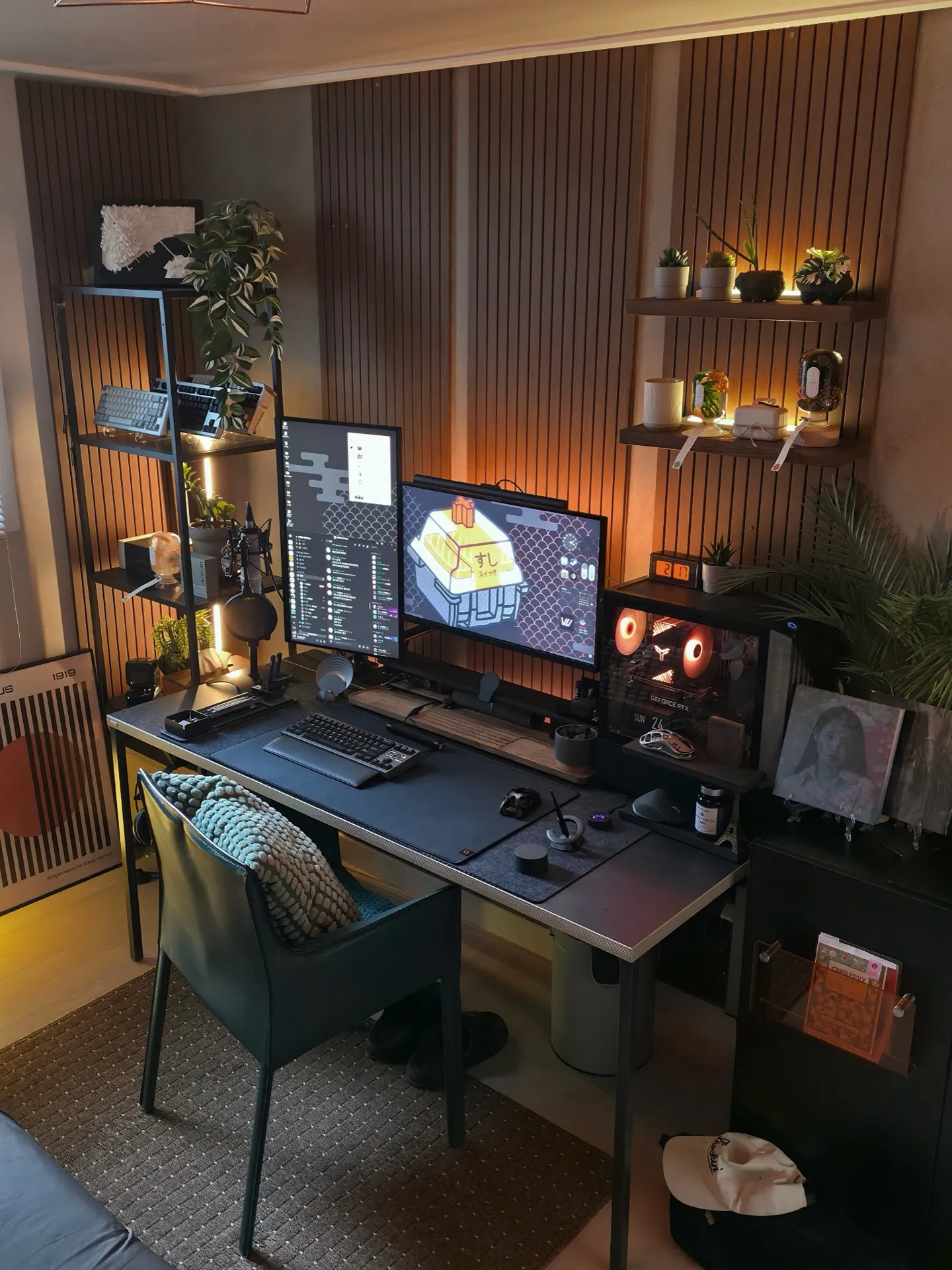 구일이's workspace — content-creative setup, photo 2 of 5